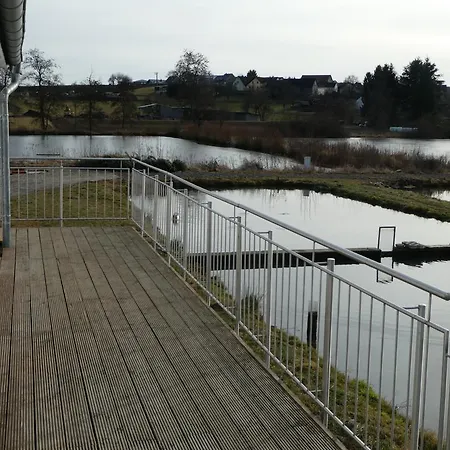 Ruhige Ferienwohnungen mit Teichblick Wetterfeld Exterior foto